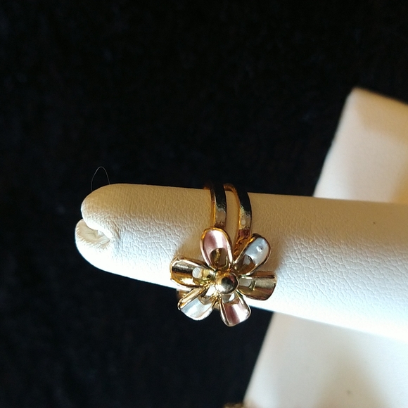 Mother's Day rose gold necklace earrings and ring set - Picture 4 of 6